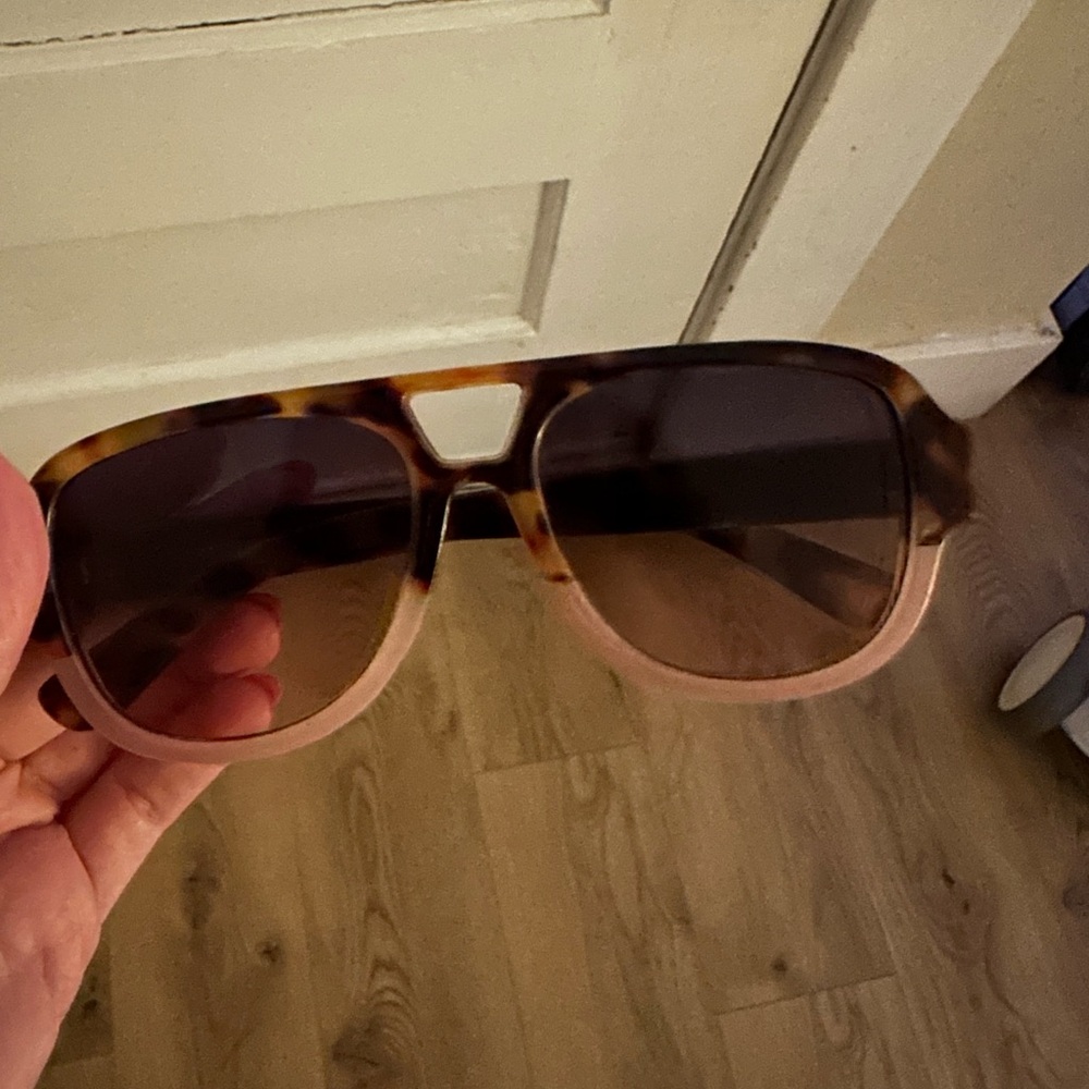 Tortoise Shell Sunglasses - Picture 2 of 5